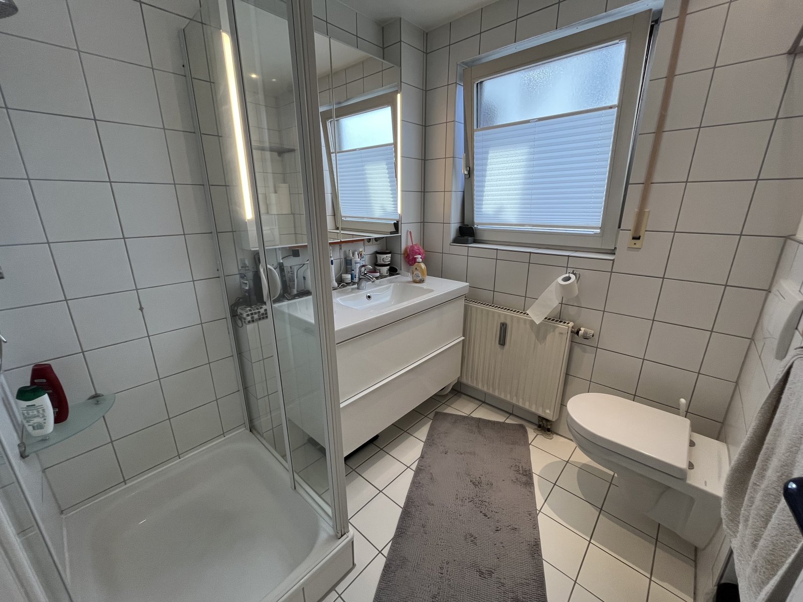 Aidlingen: Sonnige, zentrumsnahe 2,5 Zimmer-Maisonettewohnung