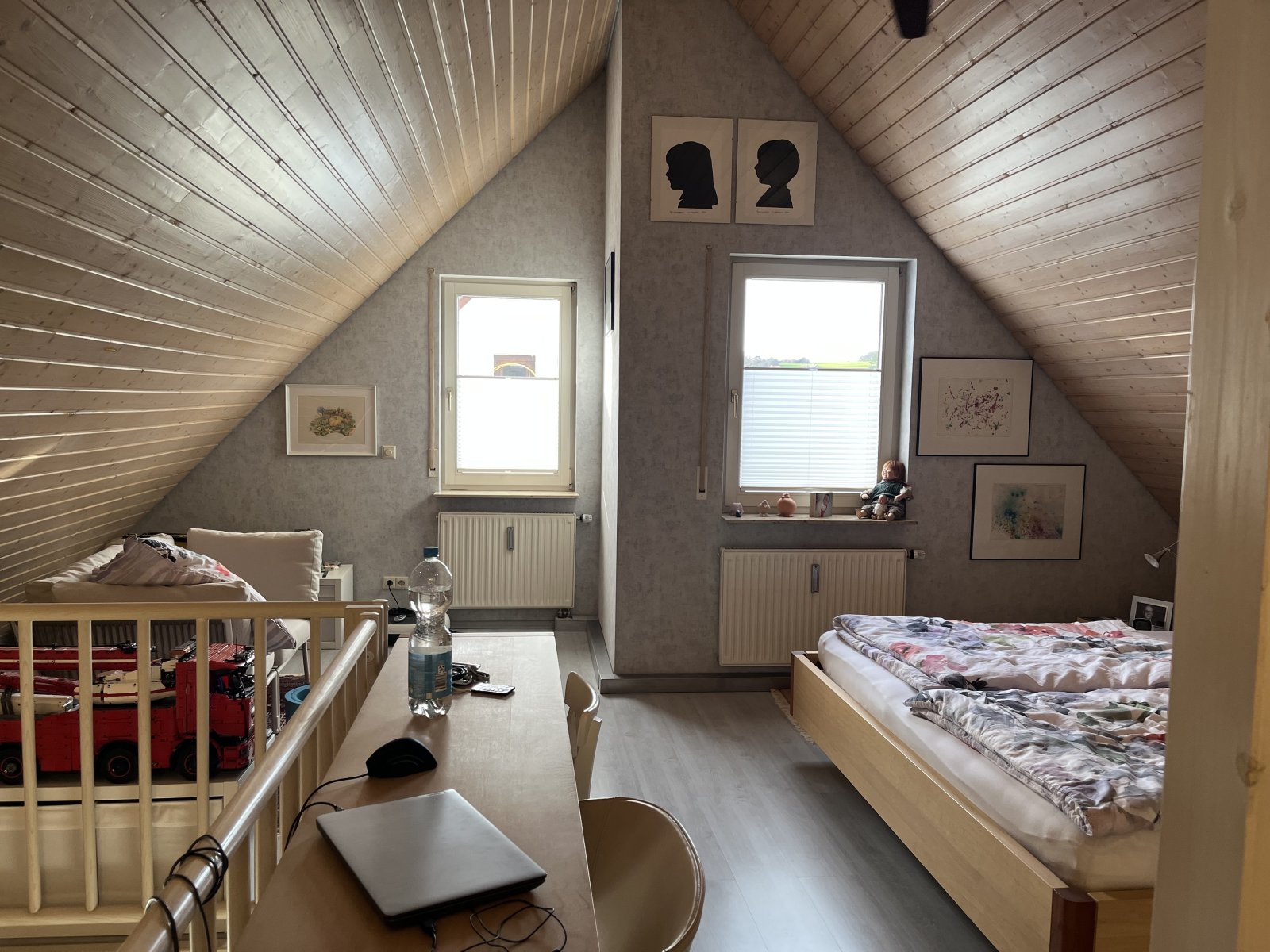 Aidlingen: Sonnige, zentrumsnahe 2,5 Zimmer-Maisonettewohnung