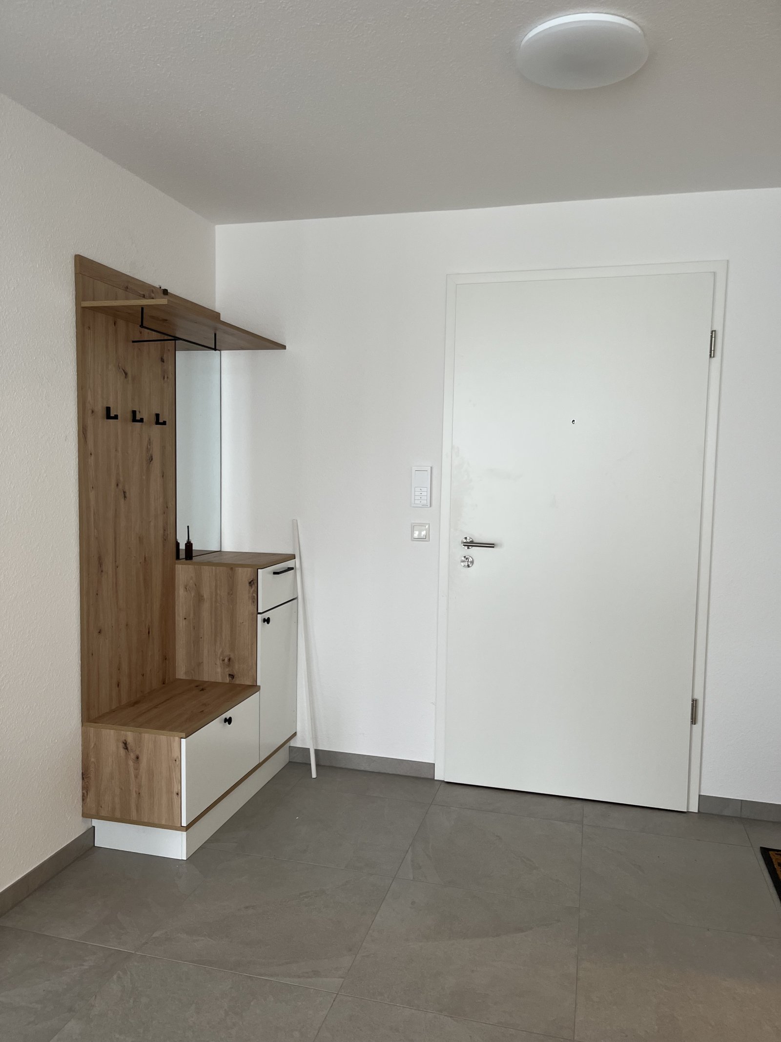 Hildrizhausen: Neue 2 Zi.-Whg. mit offener Küche