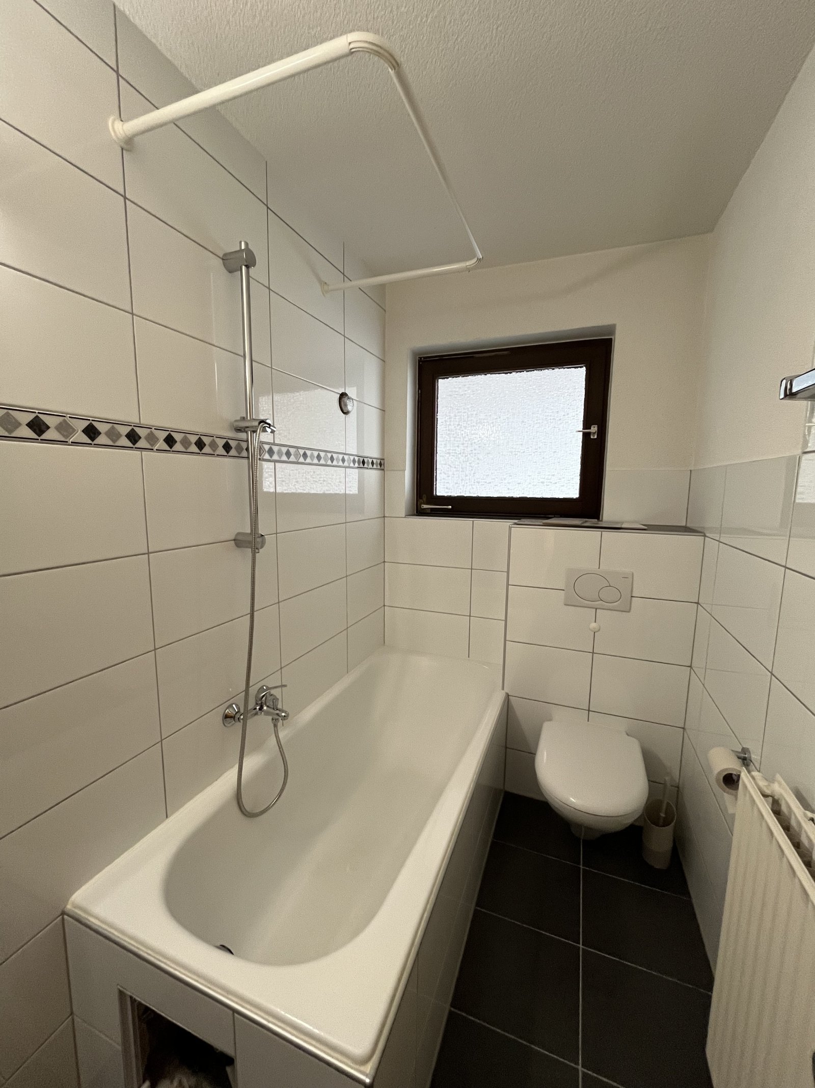 Aid.-Dachtel: 2ZW - mit  schöner Südterrasse