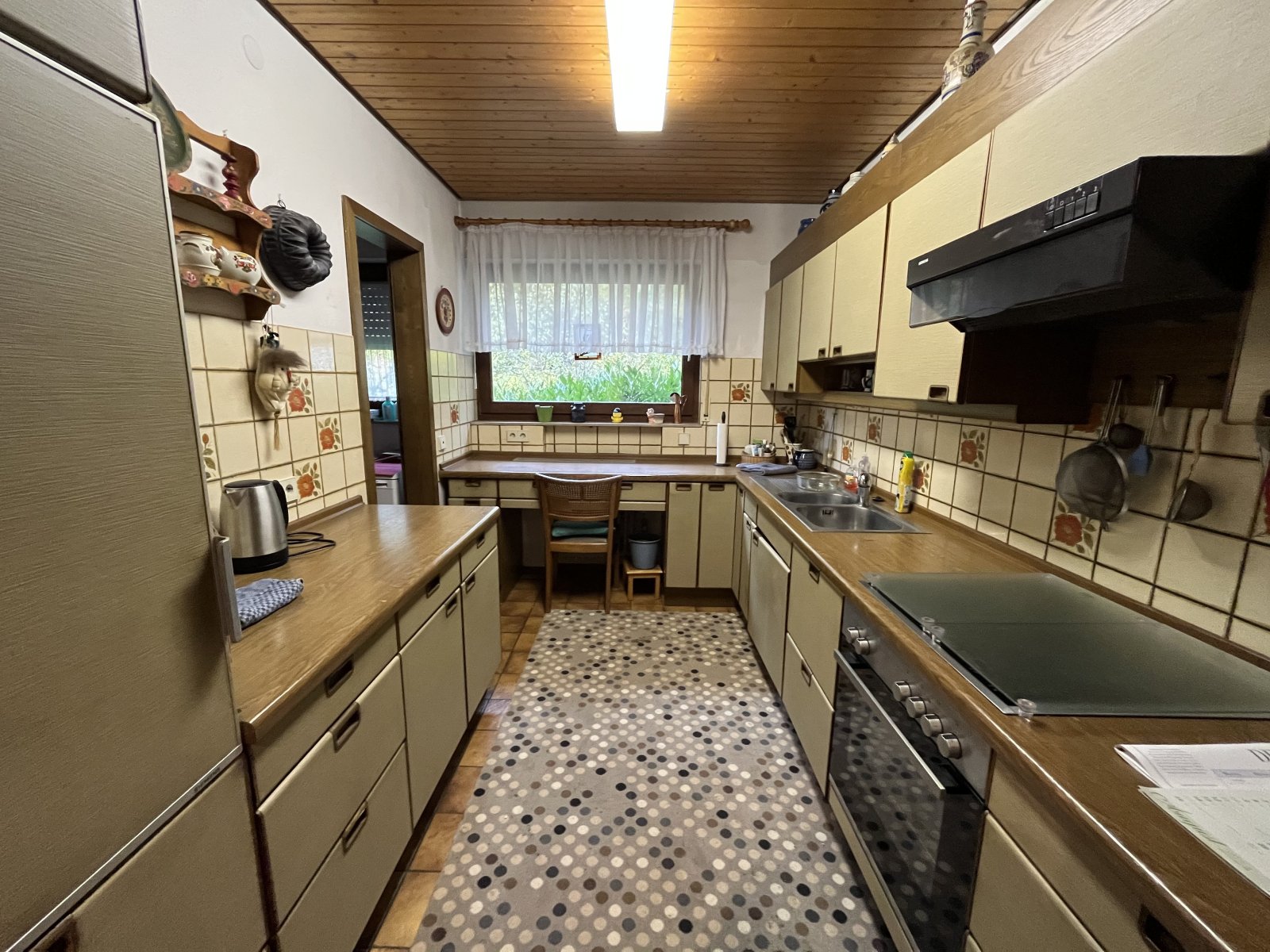 Sifi: Großzügiges 1-2 Familienhaus am Waldrand