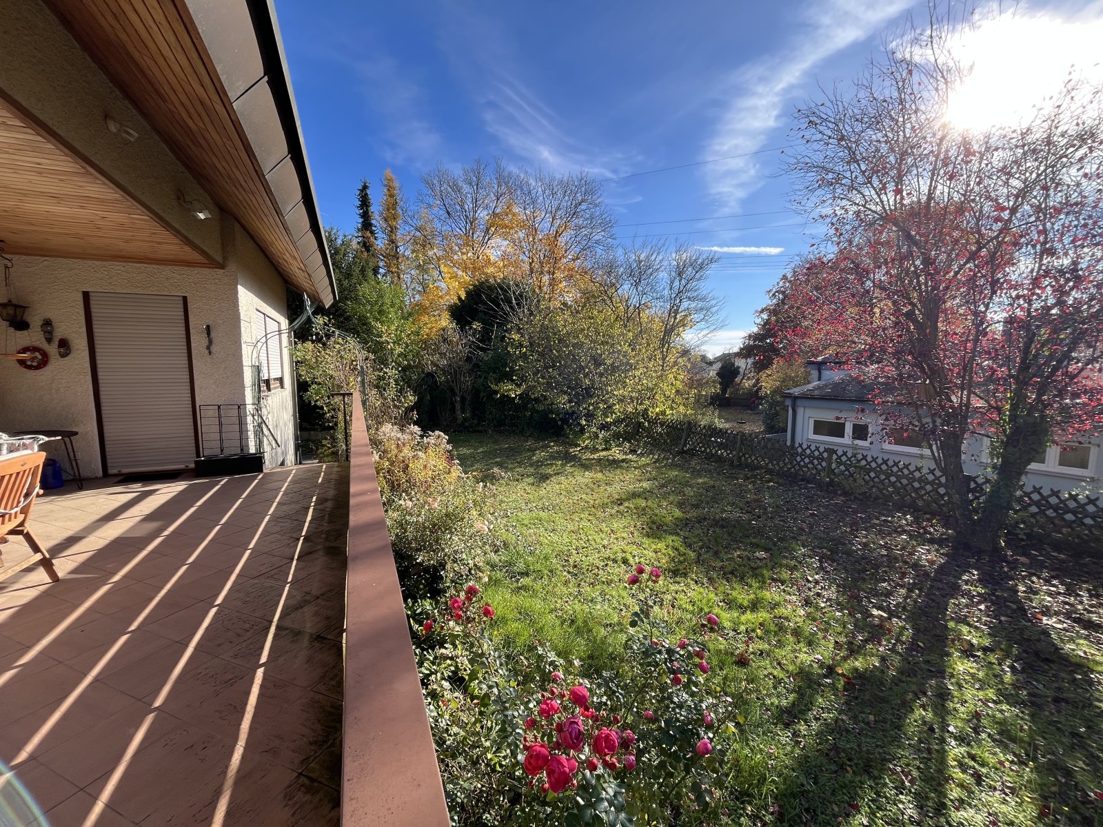 Sifi: Großzügiges 1-2 Familienhaus am Waldrand