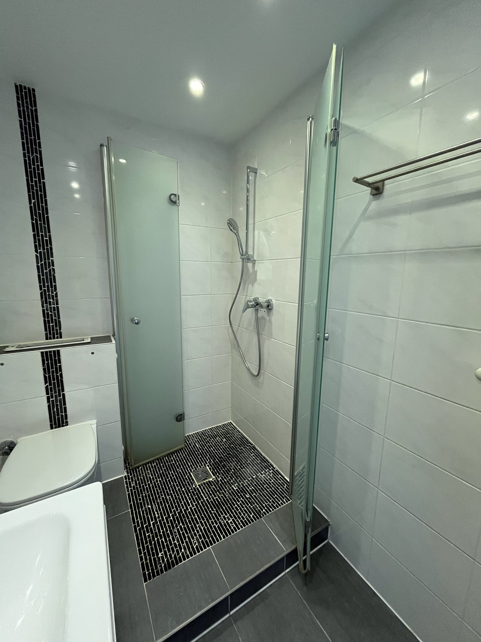 BB: Moderne, renovierte 4-ZW zum sofortigen Bezug