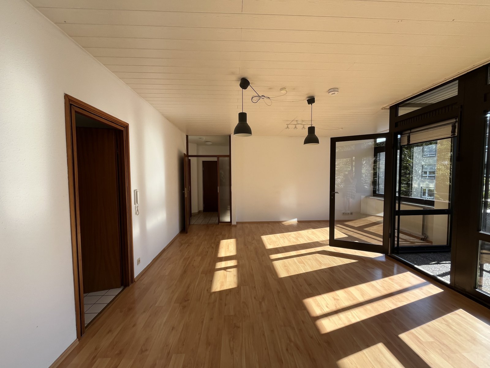 2-ZW mit Aufzug und sonnigem Balkon