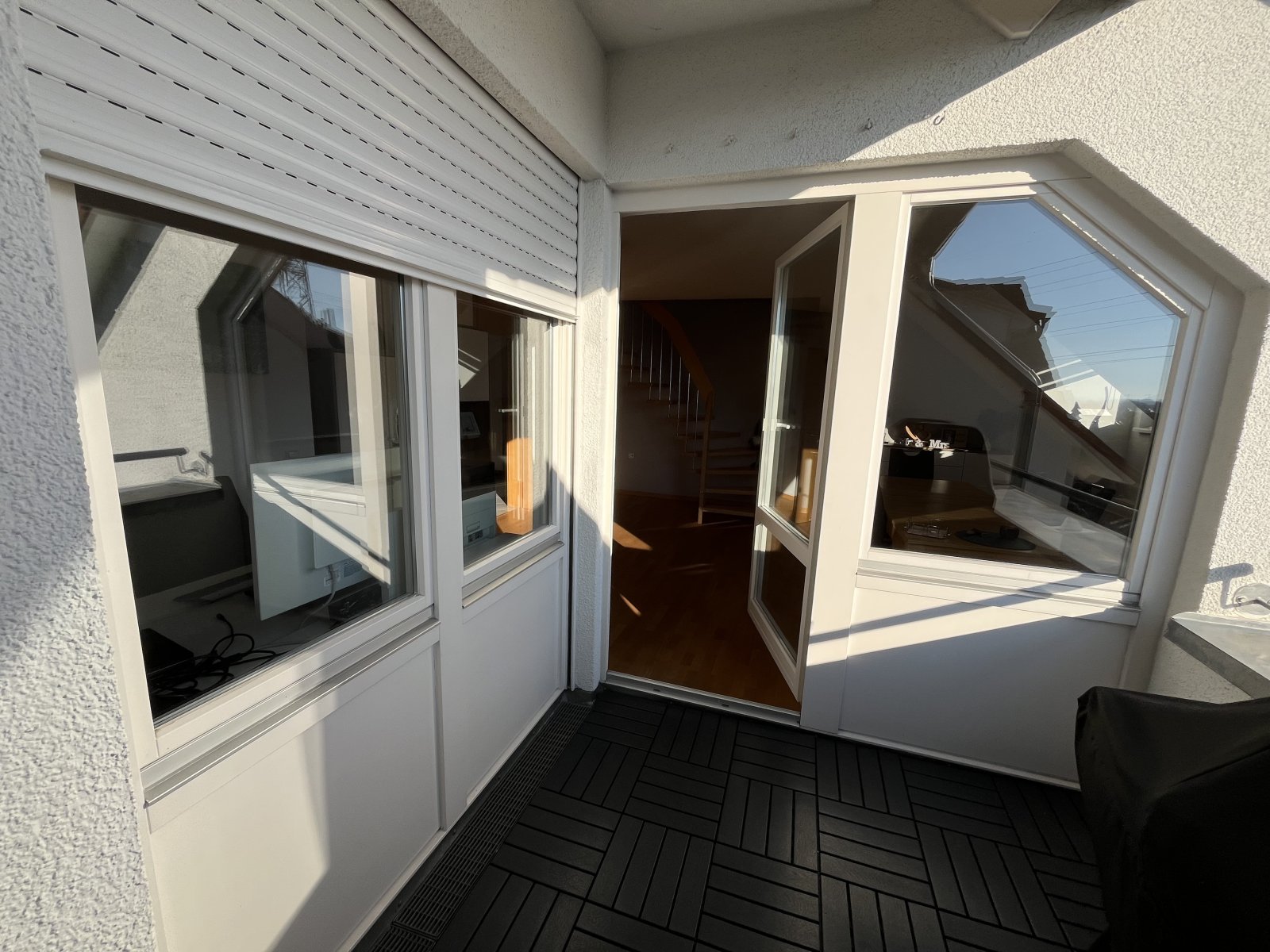 Ehningen: Sonnige 3.5 ZW-Maisonette mit Garage und Stellplatz