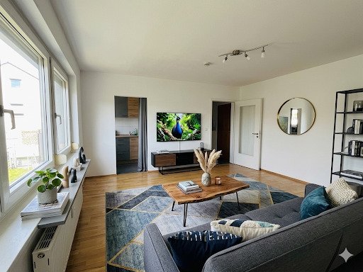 BB: ruhige zentral gelegene 1 ZW mit Stellplatz