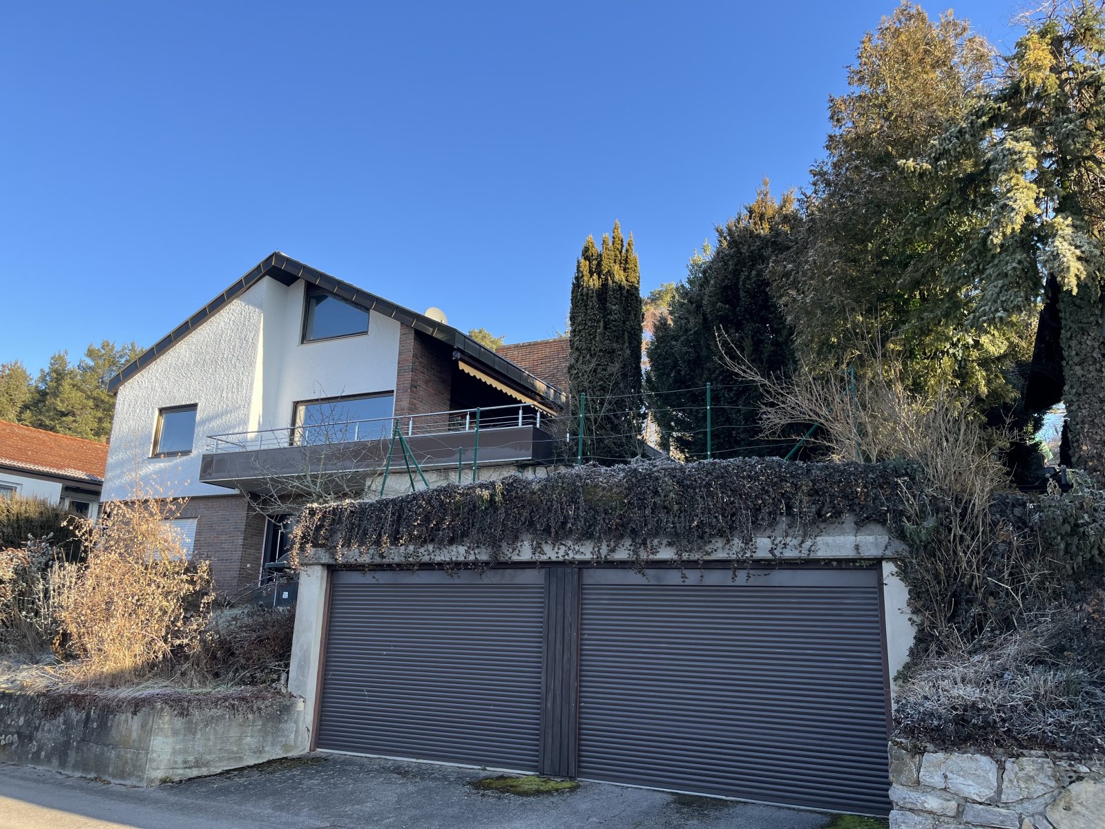 Aid.-Deufringen: Charmantes Einfamilienhaus mit ELW im Grünen  