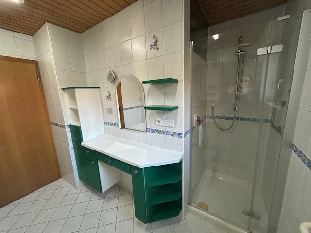 Aid.-Deufringen: Charmantes Einfamilienhaus mit ELW im Grünen 