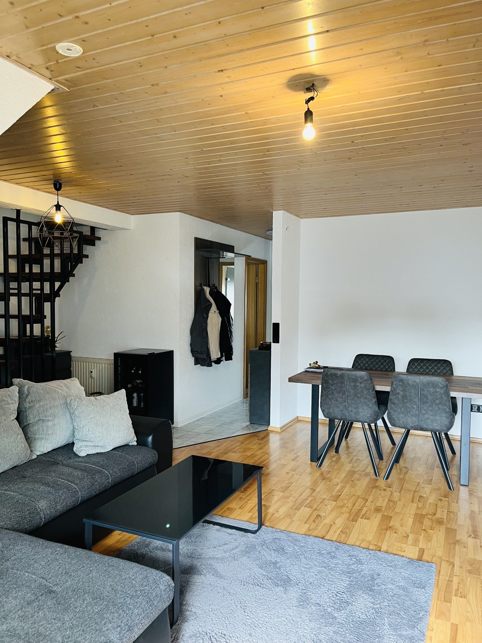 Kleine 2-Zimmer Maisonette-Singlewohnung in Oberjesingen!