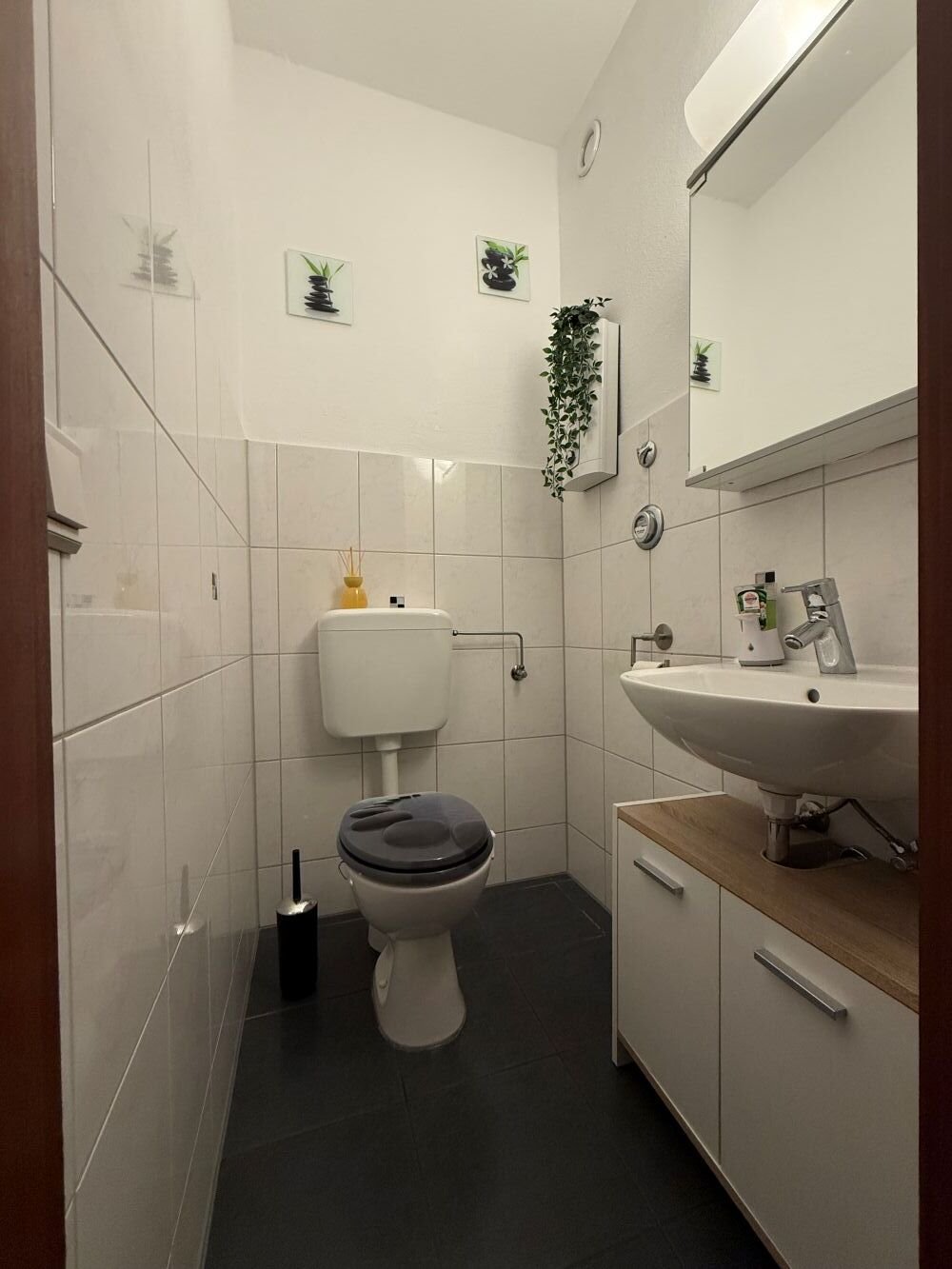 Sifi-Hinterweil: helle, moderne 3,5 ZW mit Balkon