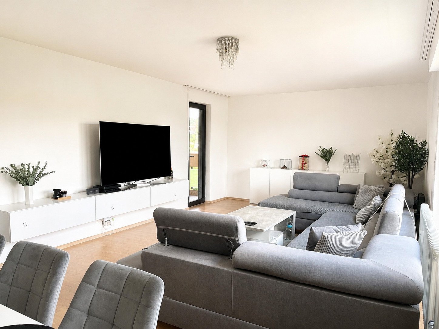 Böblingen: BB: Helle 4,5 ZW mit Balkon 