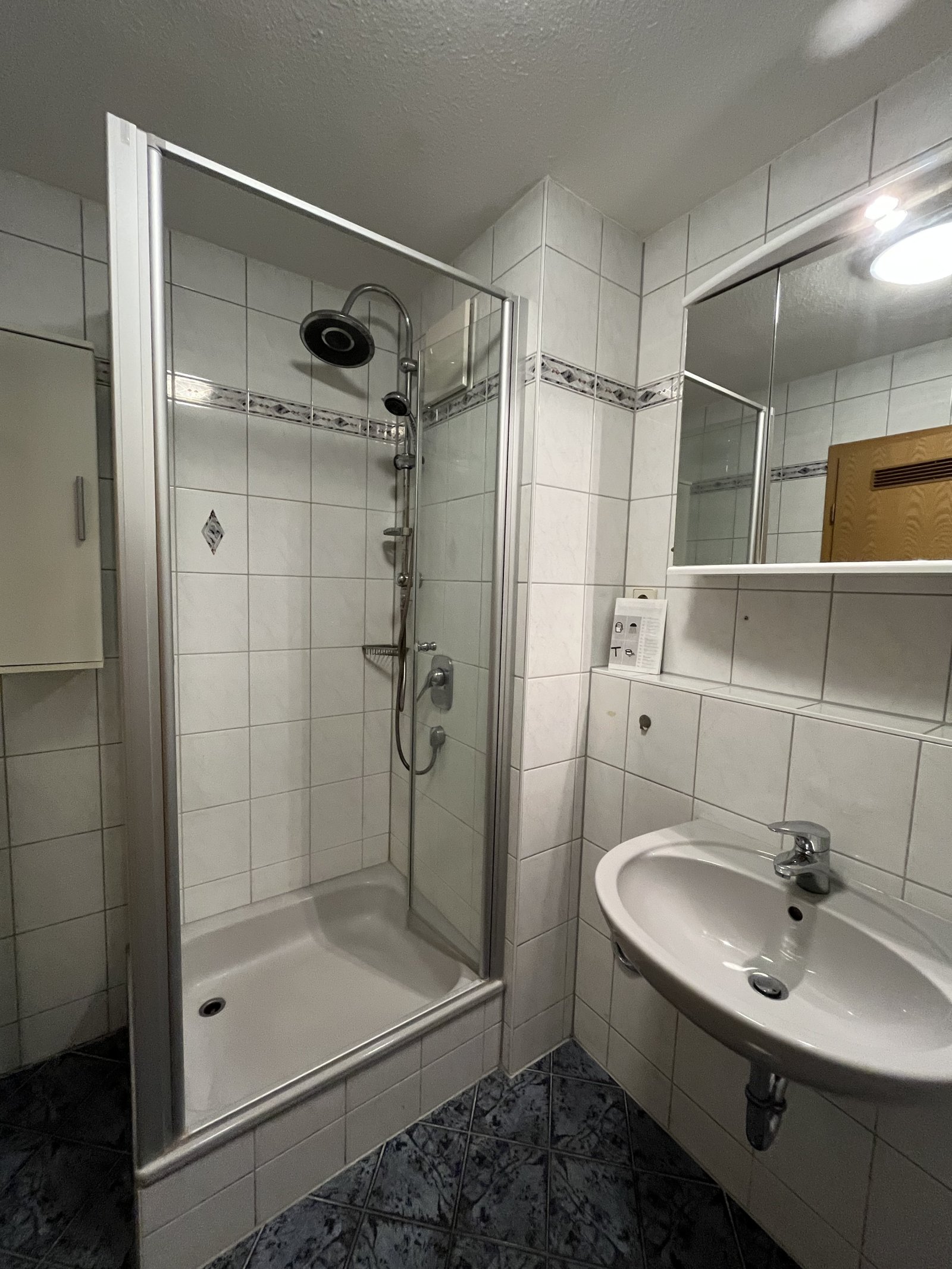 Althengstett: Charmante 2-Zimmer-Wohnung mit Terrasse