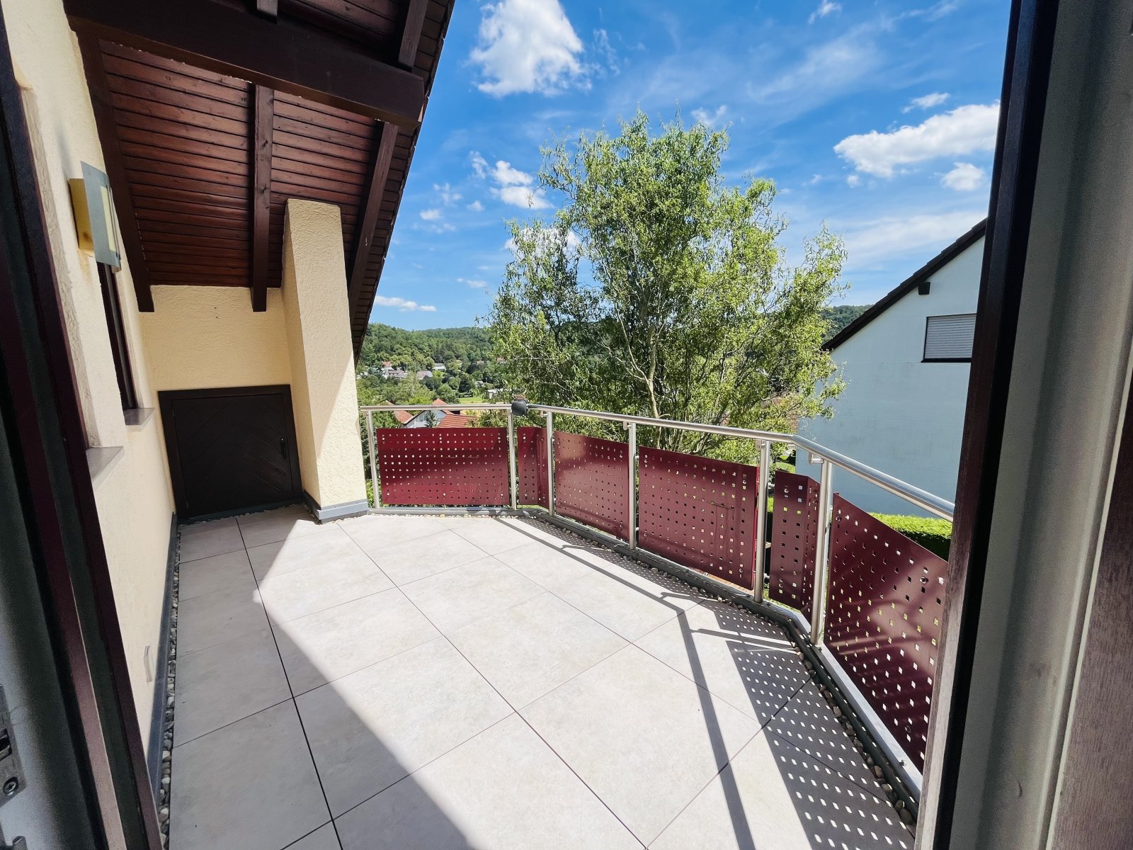 Aidlingen: VERKAUFT !!! Großzügige 3,5 Zimmer-Wohnung in ruhiger Lage von Aidlingen mit tollem Ausblick  Aidlingen: VERKAUFT !!! Großzügige 3,5 Zimmer-Wohnung in ruhiger Lage von Aidlingen mit tollem Ausblick