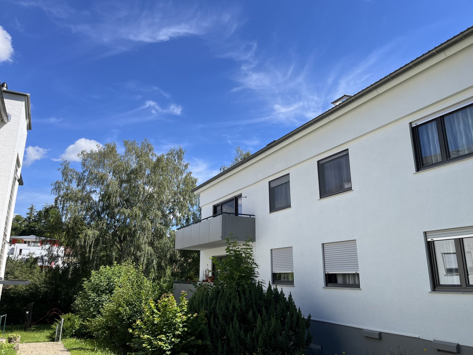 Aidlingen: Gepflegte und renovierte 2 Zimmer Wohnung in zentraler und dennoch ruhiger Lage von Aidlingen   Aidlingen: Gepflegte und renovierte 2 Zimmer Wohnung in zentraler und dennoch ruhiger Lage von Aidlingen