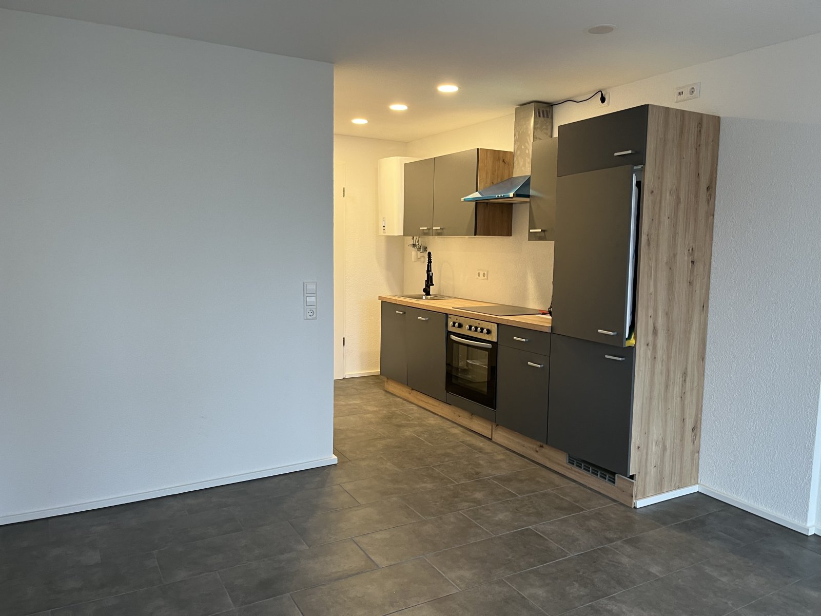 VERKAUFT: BB: Renovierte 1-ZW in bester und zentraler Lage