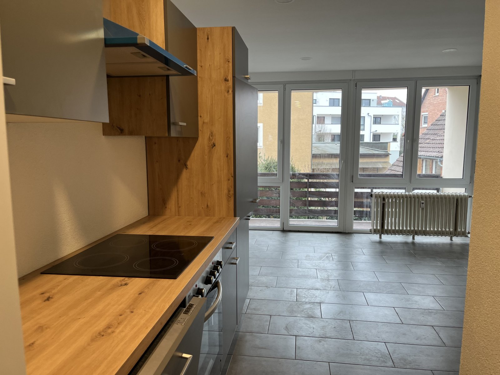 VERKAUFT: BB: Renovierte 1-ZW in bester und zentraler Lage