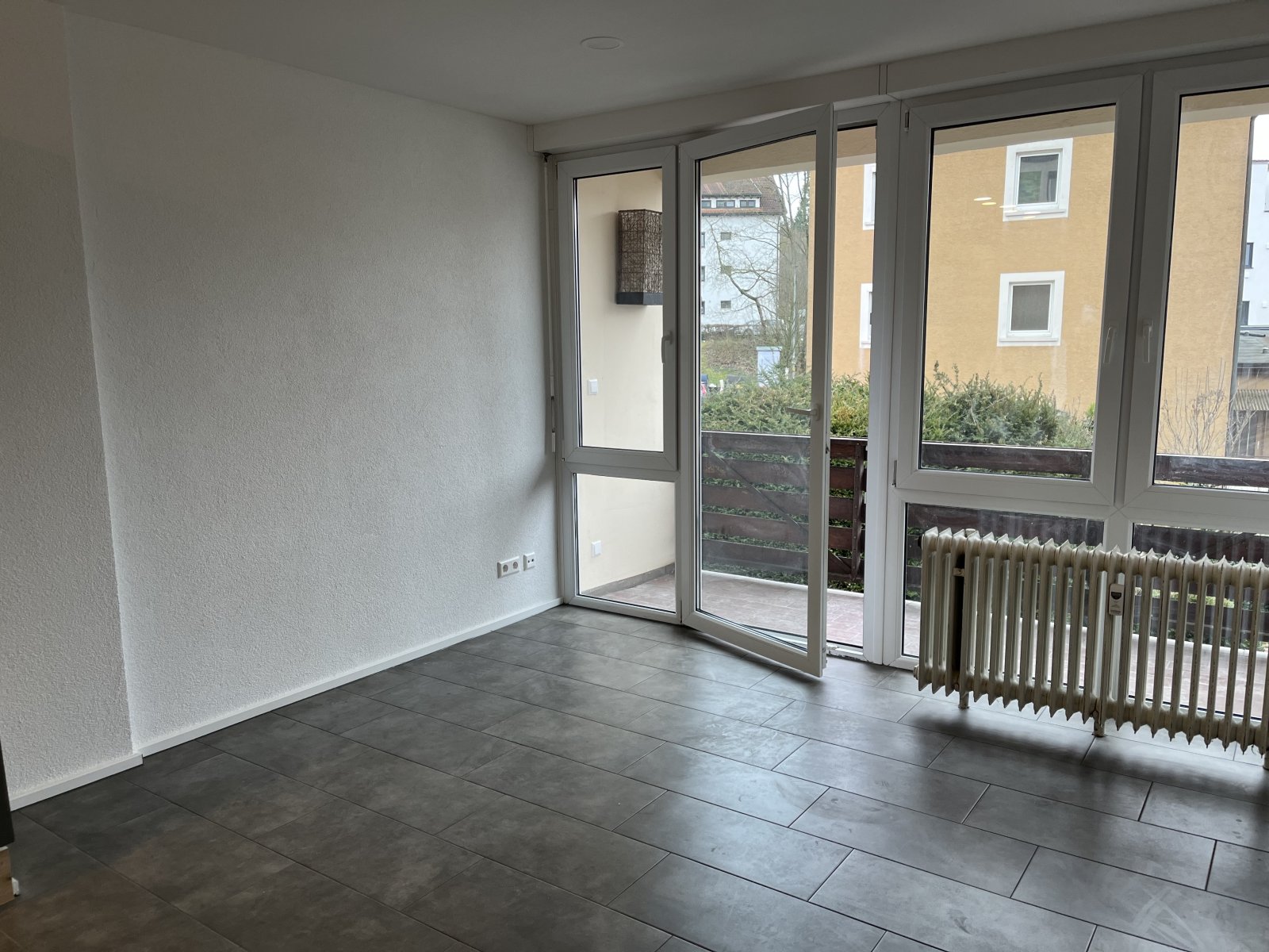 VERKAUFT: BB: Renovierte 1-ZW in bester und zentraler Lage