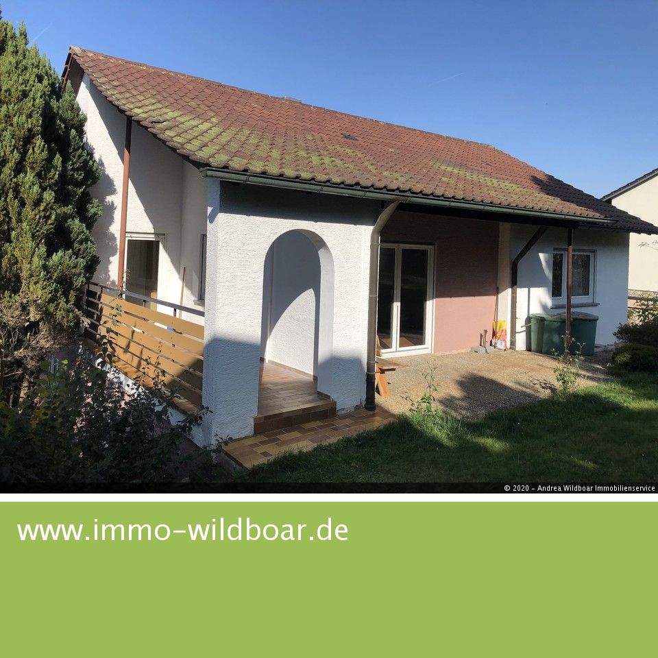 Aidlingen: Haus mit Ausbaupotential, Doppelgarage und großem Garten!  Aidlingen: Haus mit Ausbaupotential, Doppelgarage und großem Garten!