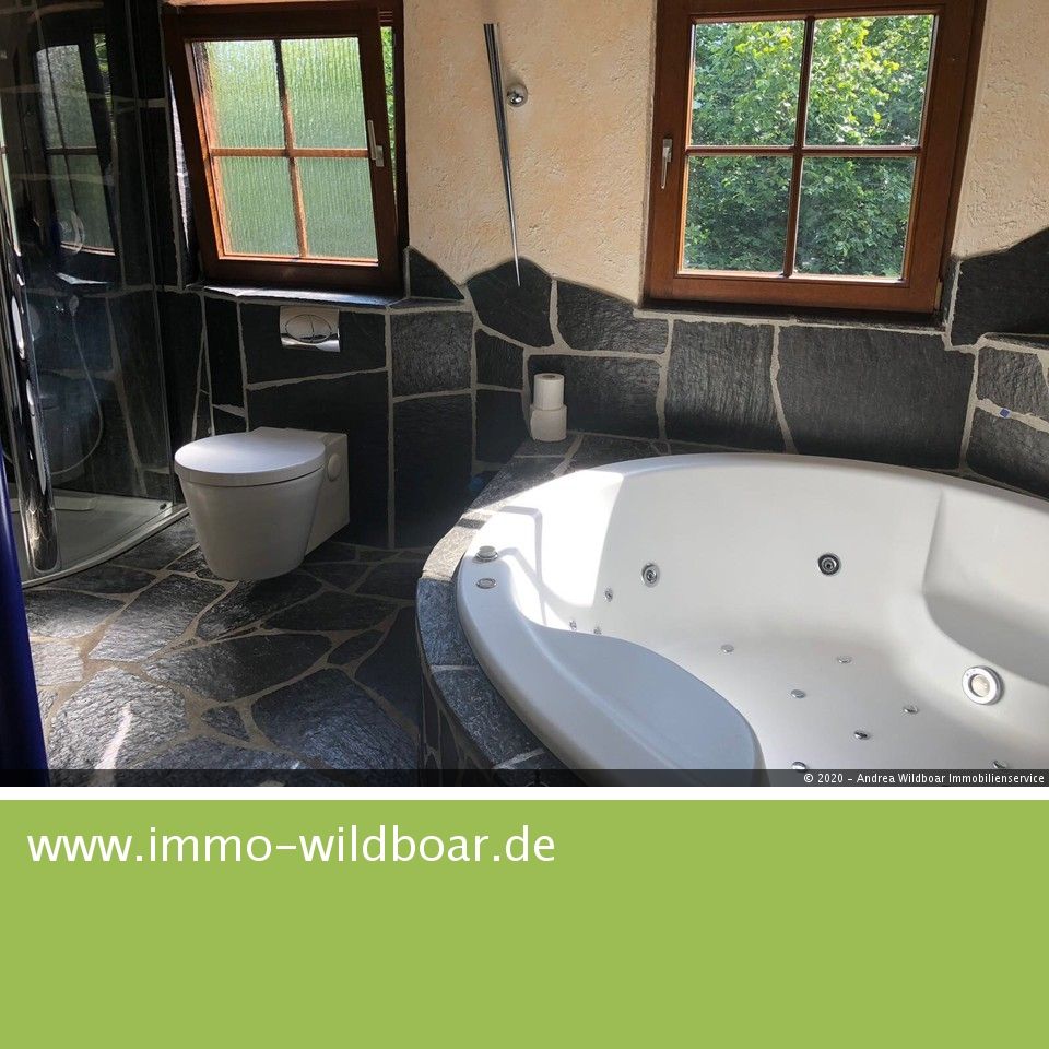 Aidlingen: Erwecken Sie dieses zauberhafte Anwesen aus dem Dornröschenschlaf!  Aidlingen: Erwecken Sie dieses zauberhafte Anwesen aus dem Dornröschenschlaf!