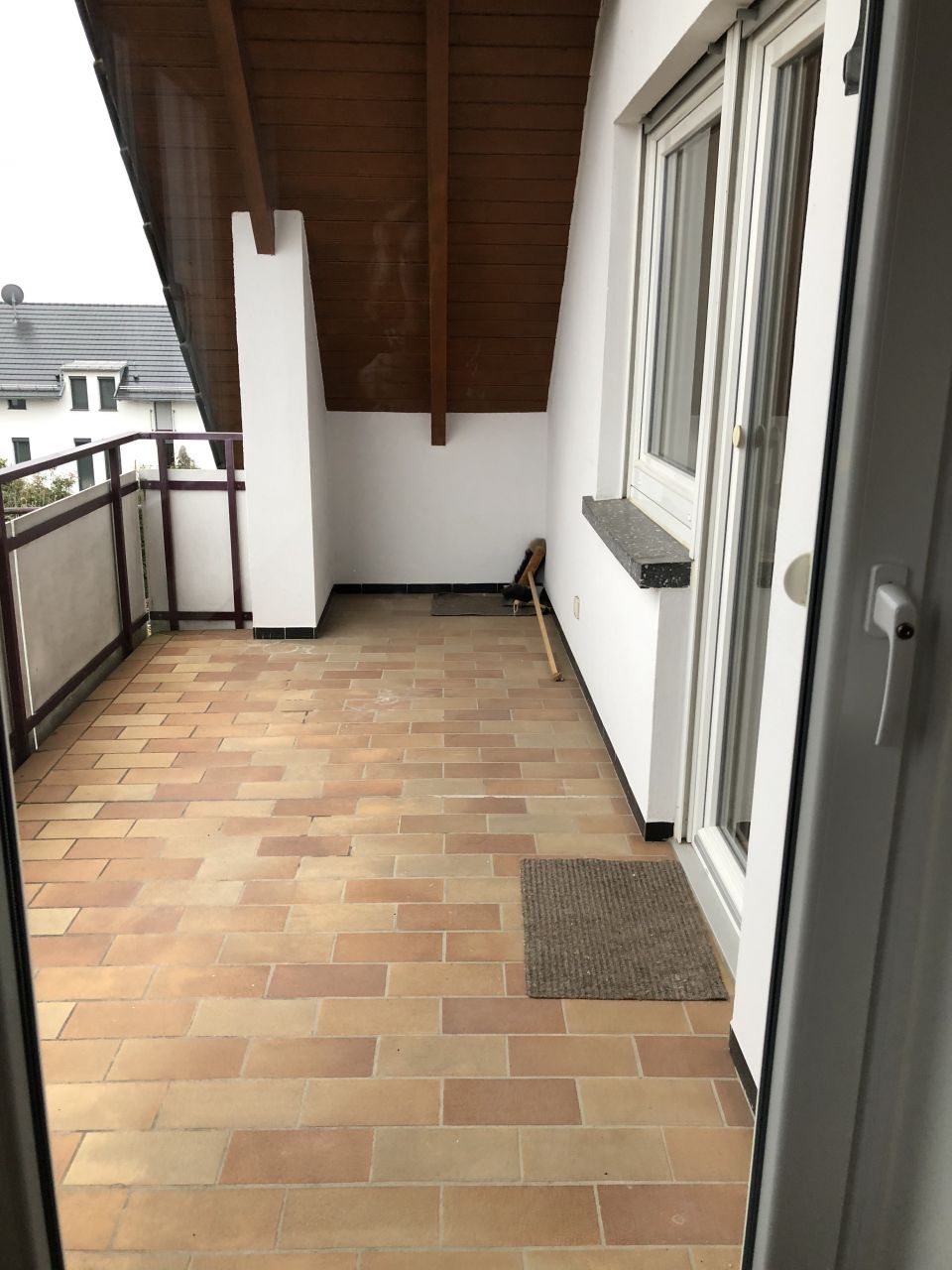 Böblingen: 4,5 Zimmer-DG-Whg. mit Balkon in Zweifamilienhaus 