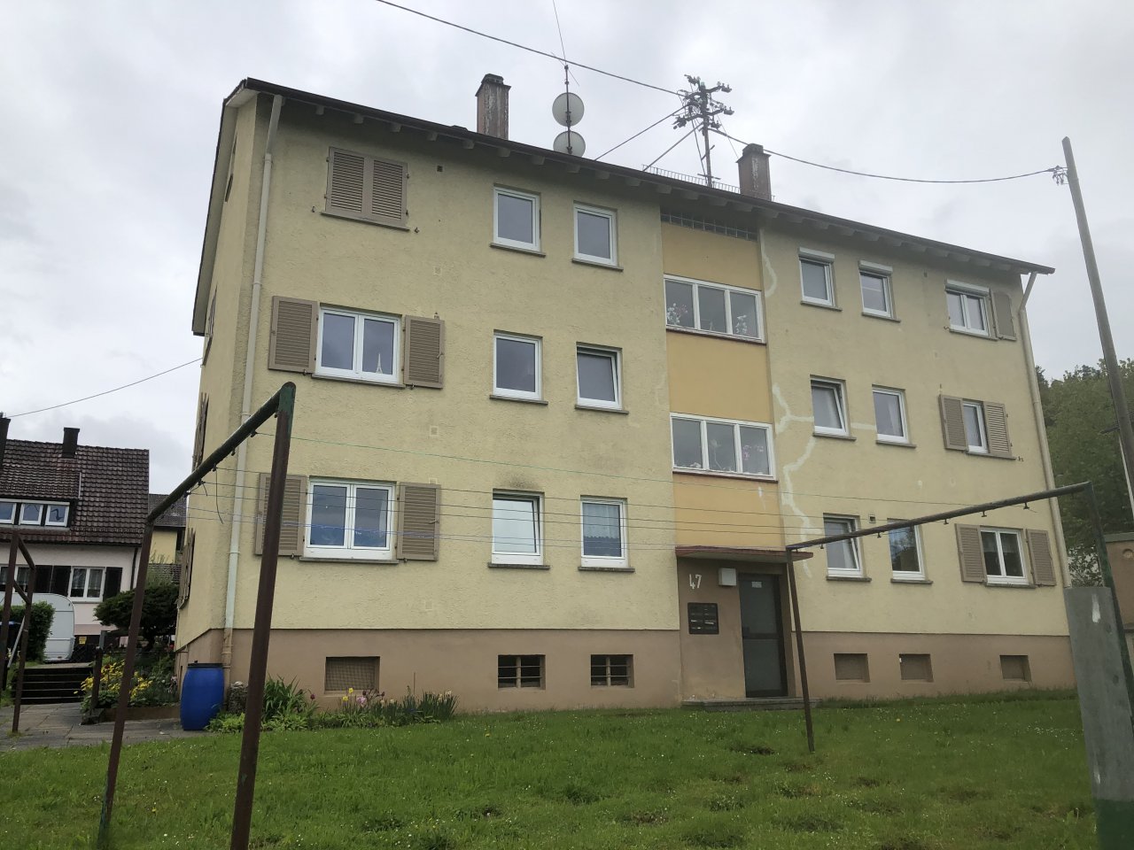 Aidlingen: Gute Lage: 3-Zimmer-Wohnung in kleinerer Wohneinheit  Aidlingen: Gute Lage: 3-Zimmer-Wohnung in kleinerer Wohneinheit