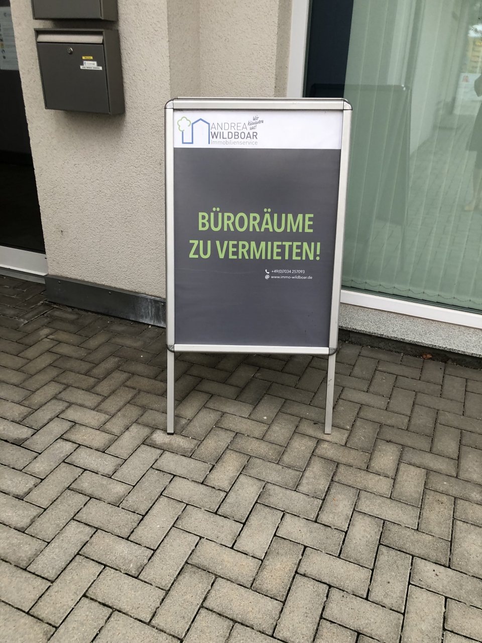 Böblingen: Attraktive Bürofläche in der Bahnhofstraße BB ab sofort zu vermieten! 