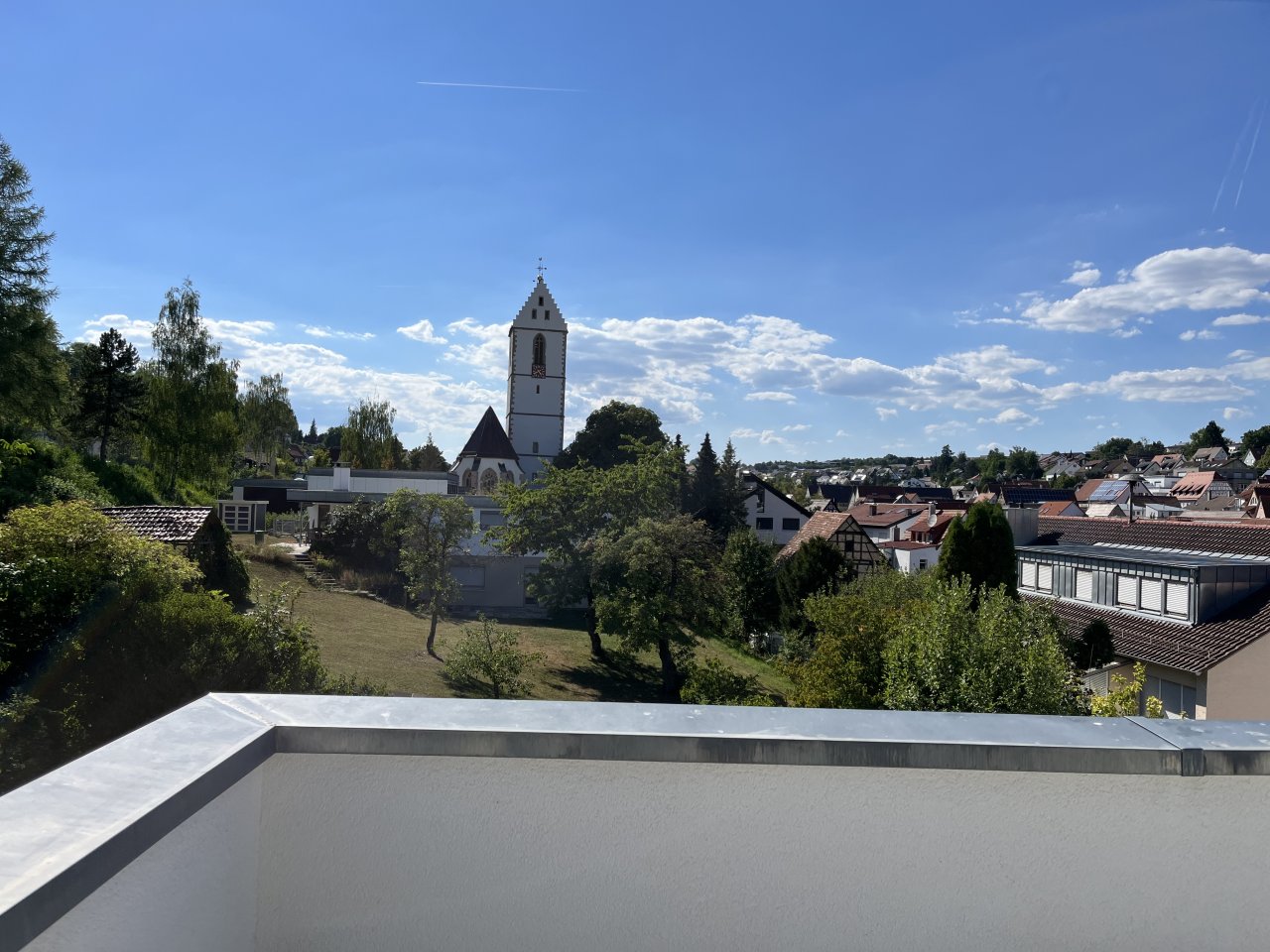 Aidlingen: 3-Zi.-Wohntraum in zentraler und ruhiger Lage von Aidlingen  Aidlingen: 3-Zi.-Wohntraum in zentraler und ruhiger Lage von Aidlingen