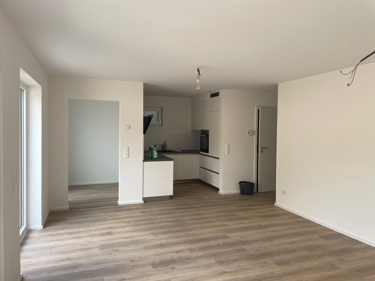 Gäufelden-Öschelbronn: Top-ausgestattete 2-Zi.-Neubauwohnung in Öschelbronn  Gäufelden-Öschelbronn: Top-ausgestattete 2-Zi.-Neubauwohnung in Öschelbronn