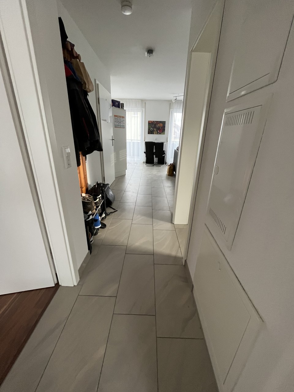 Flur Blick zum Wohnzimmer